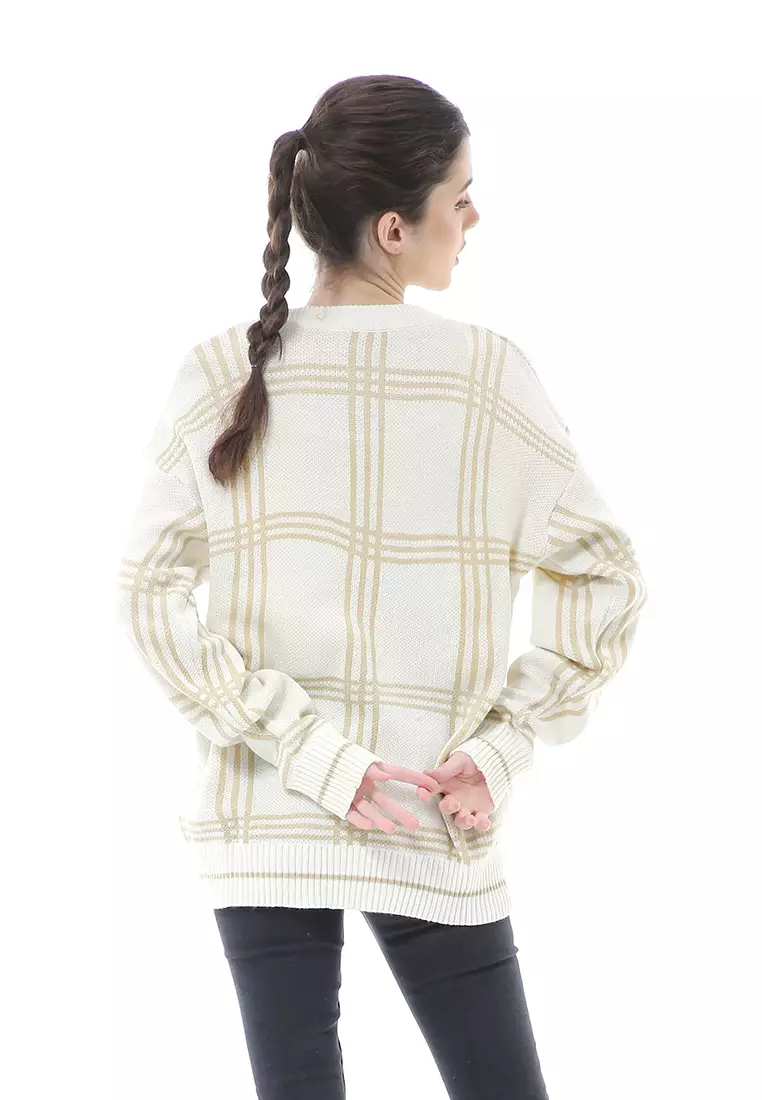 Eshika Cardigan Rajut Oversize Motif Kancing Tebal High Quality - BW