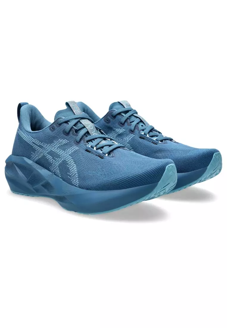 Men NOVABLAST 5 Running Shoes