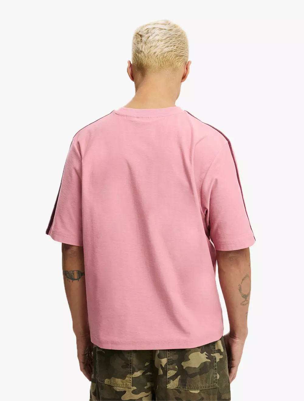 COTTON ON - ATASAN - CROPPED FIT HONDA X JT RACING T-SHIRT