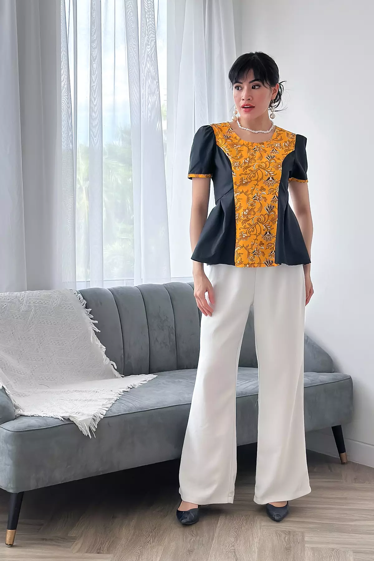 Nastiti Rambatan Kuning Top