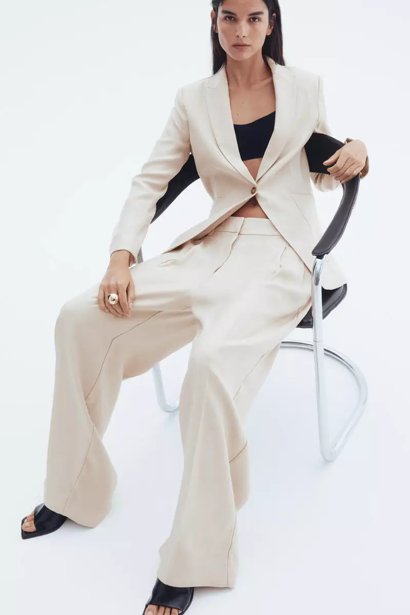 Wide tailored trousers