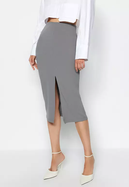 Textured Crepe Knitted Skirt