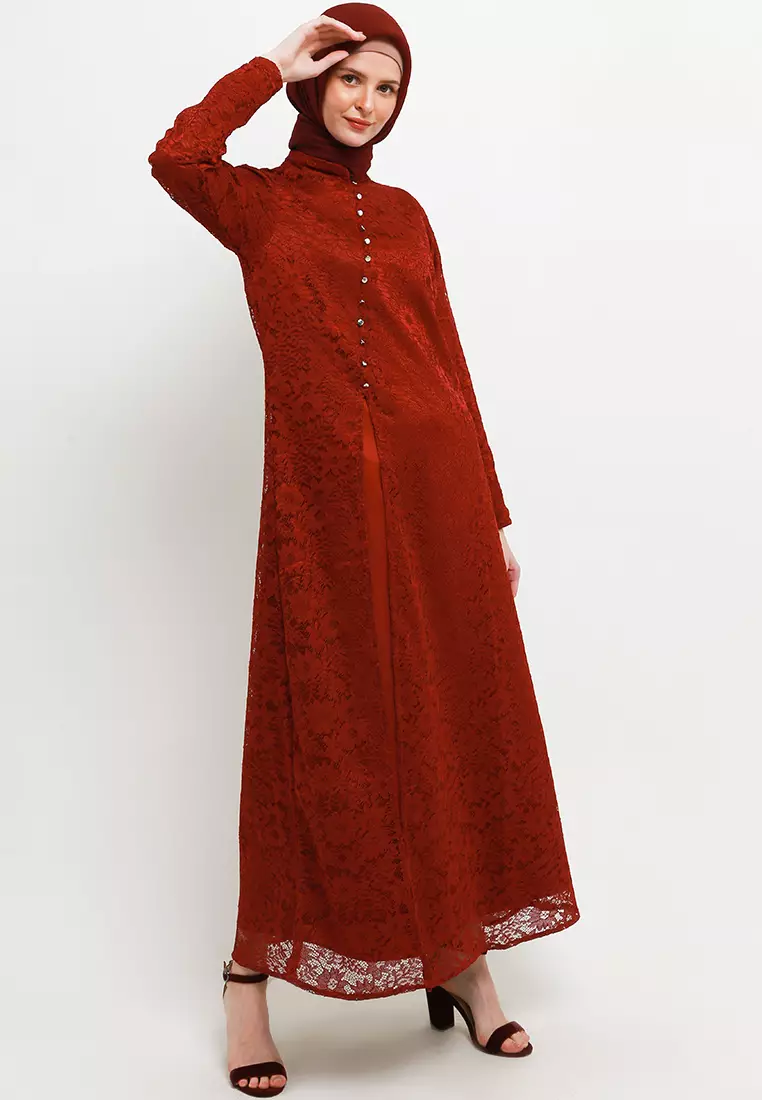 Ashia Lace Maxi Dress In Maroon