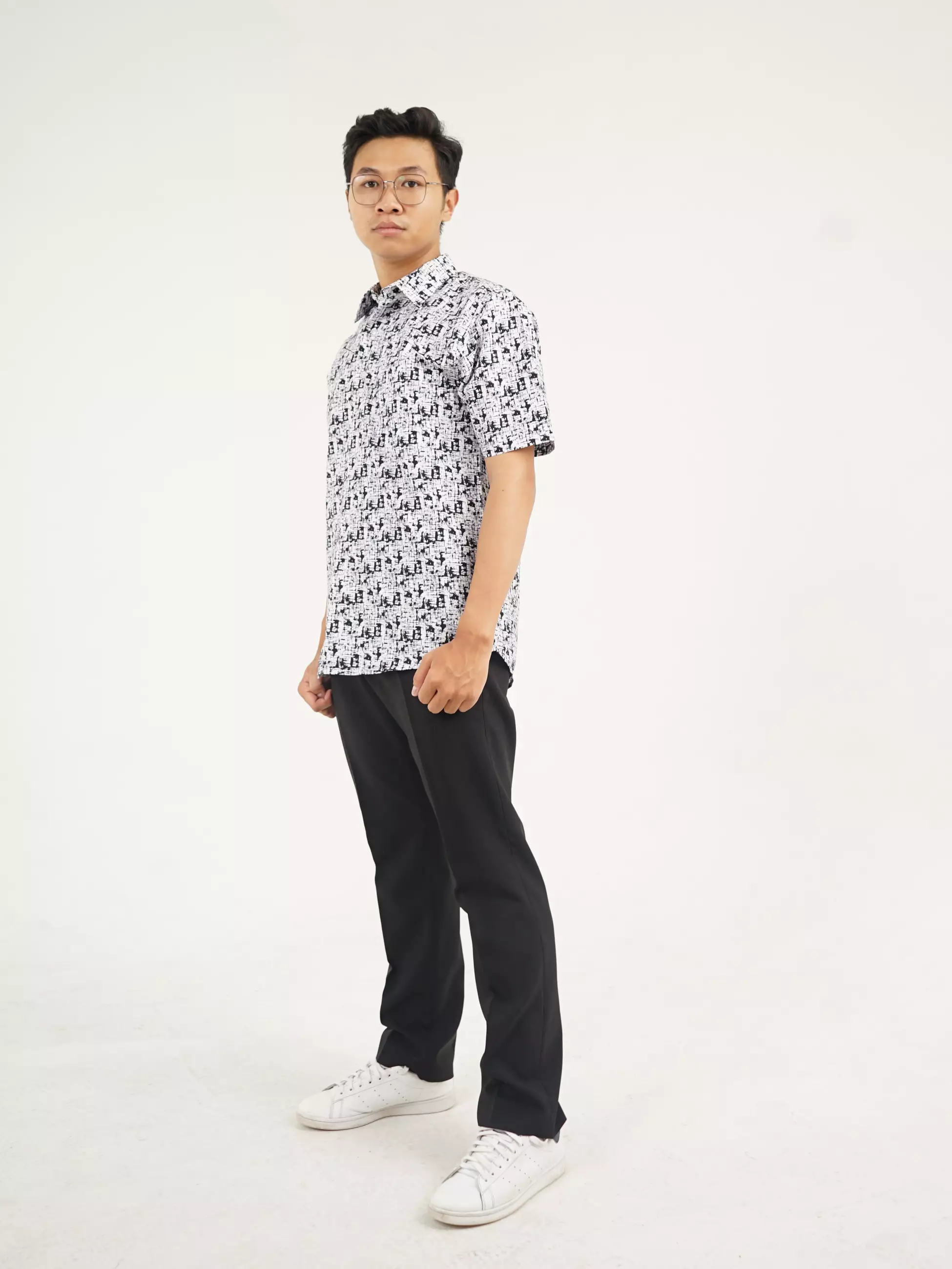 Andre Michel Kemeja Lengan Pendek Motif Abstrak Putih Biru 16645