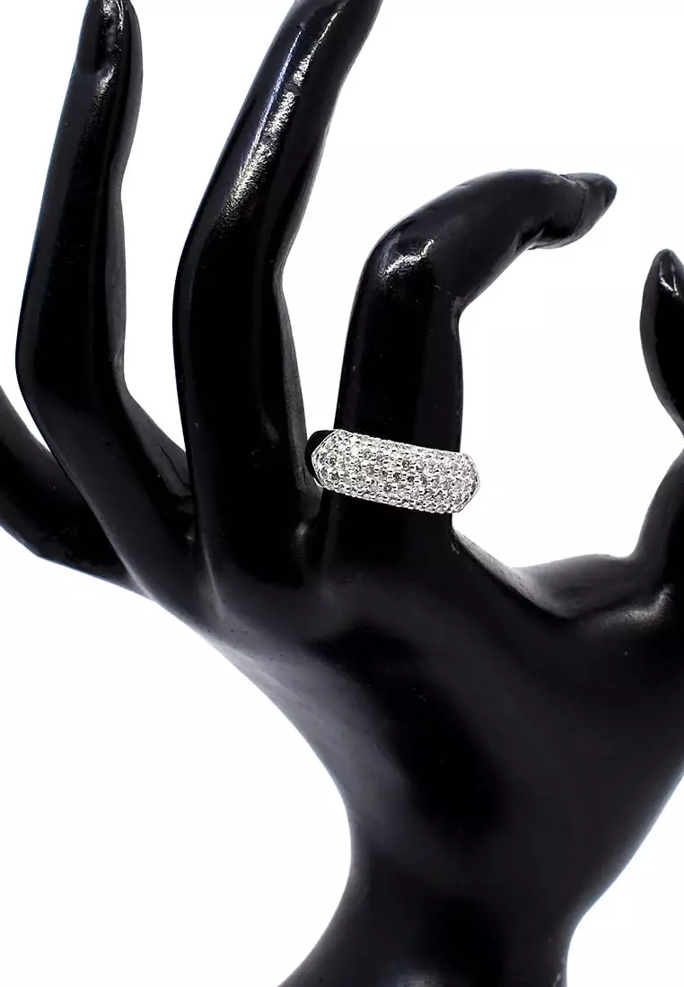 PT Platinum Made White Lady Ring with Diamonds