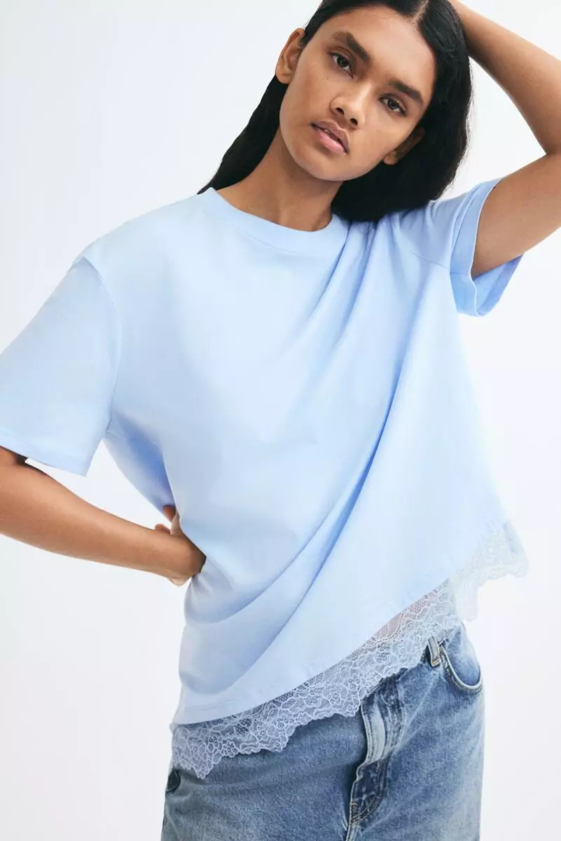 Asymmetric lace-trimmed T-shirt