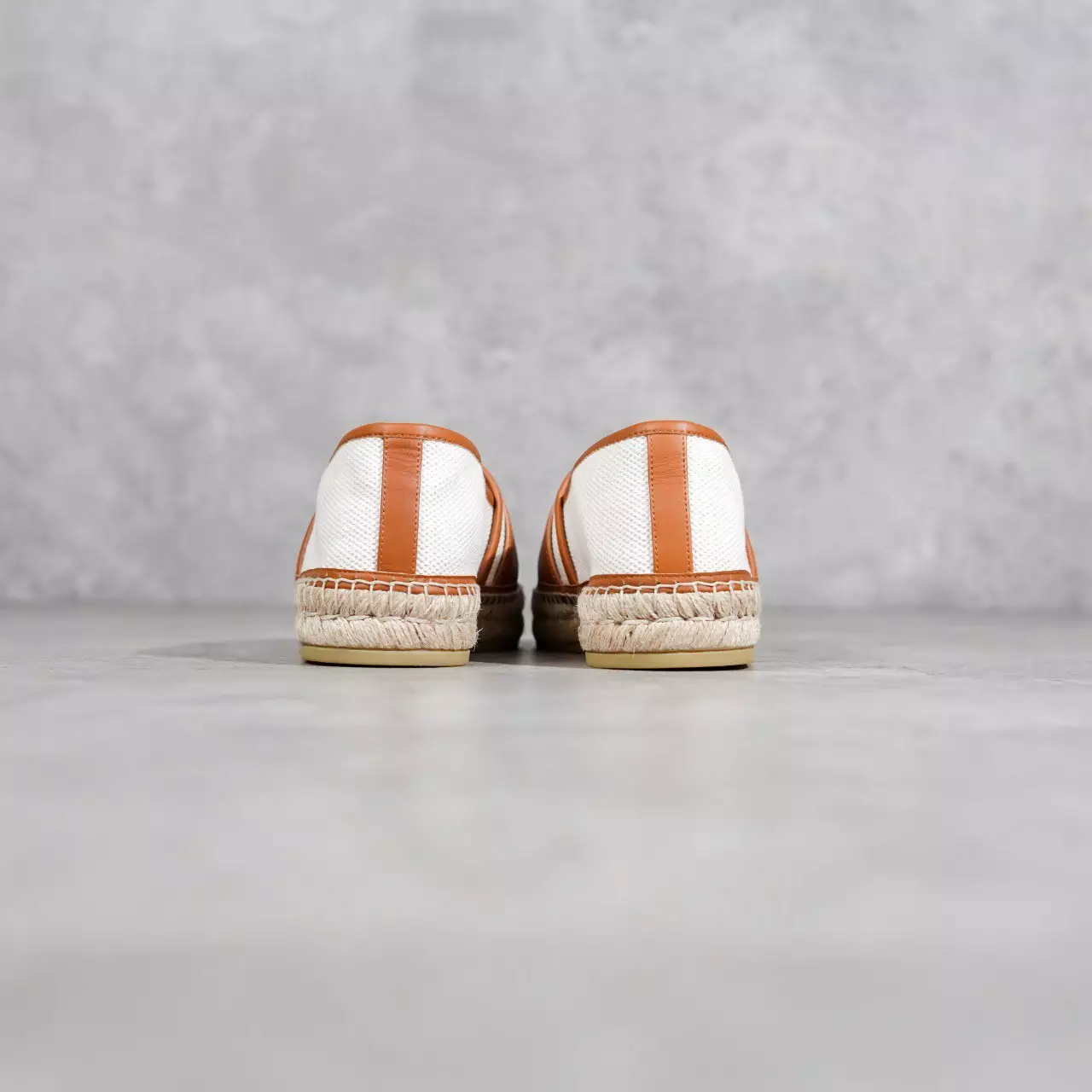 Sepatu GUCCI GG INTERLOCKING CAMEL IVORY CANVAS ESPADRILLES 100% ORIGINAL