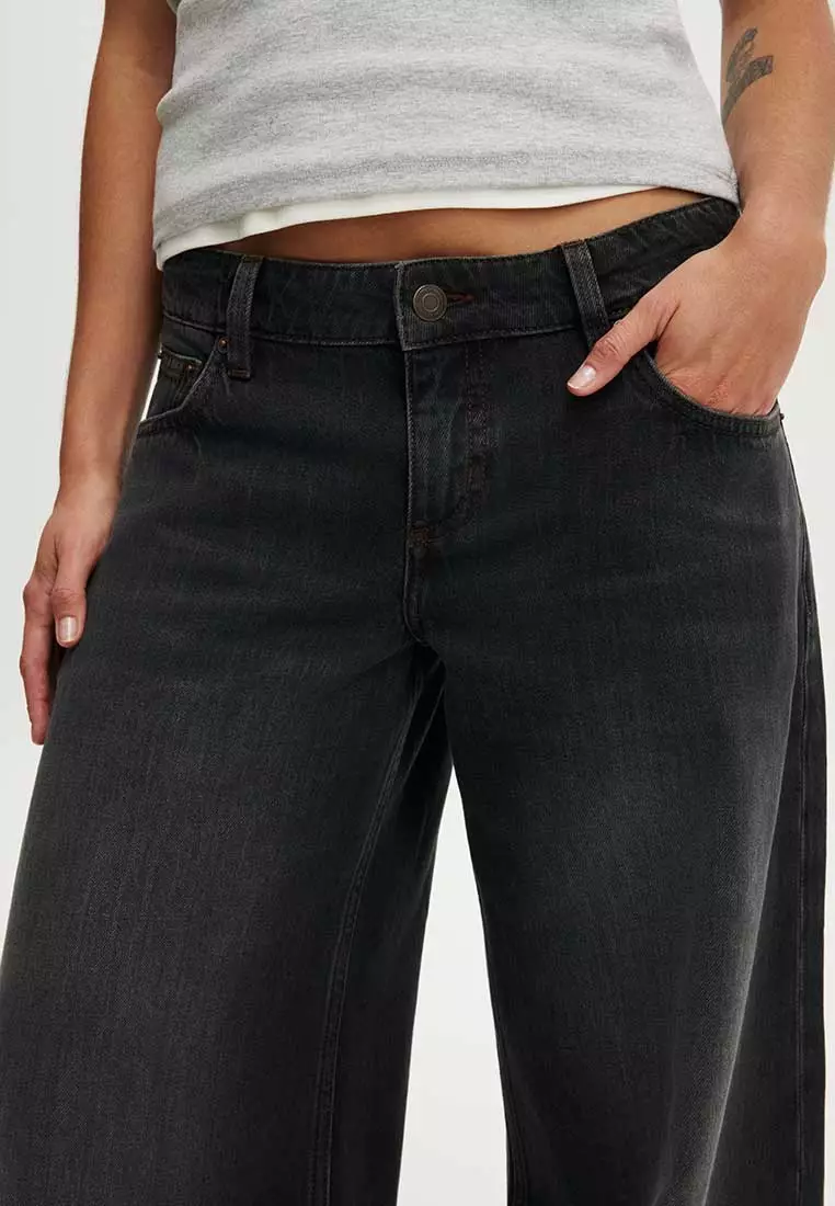 Petite Low Rise Wide Jeans