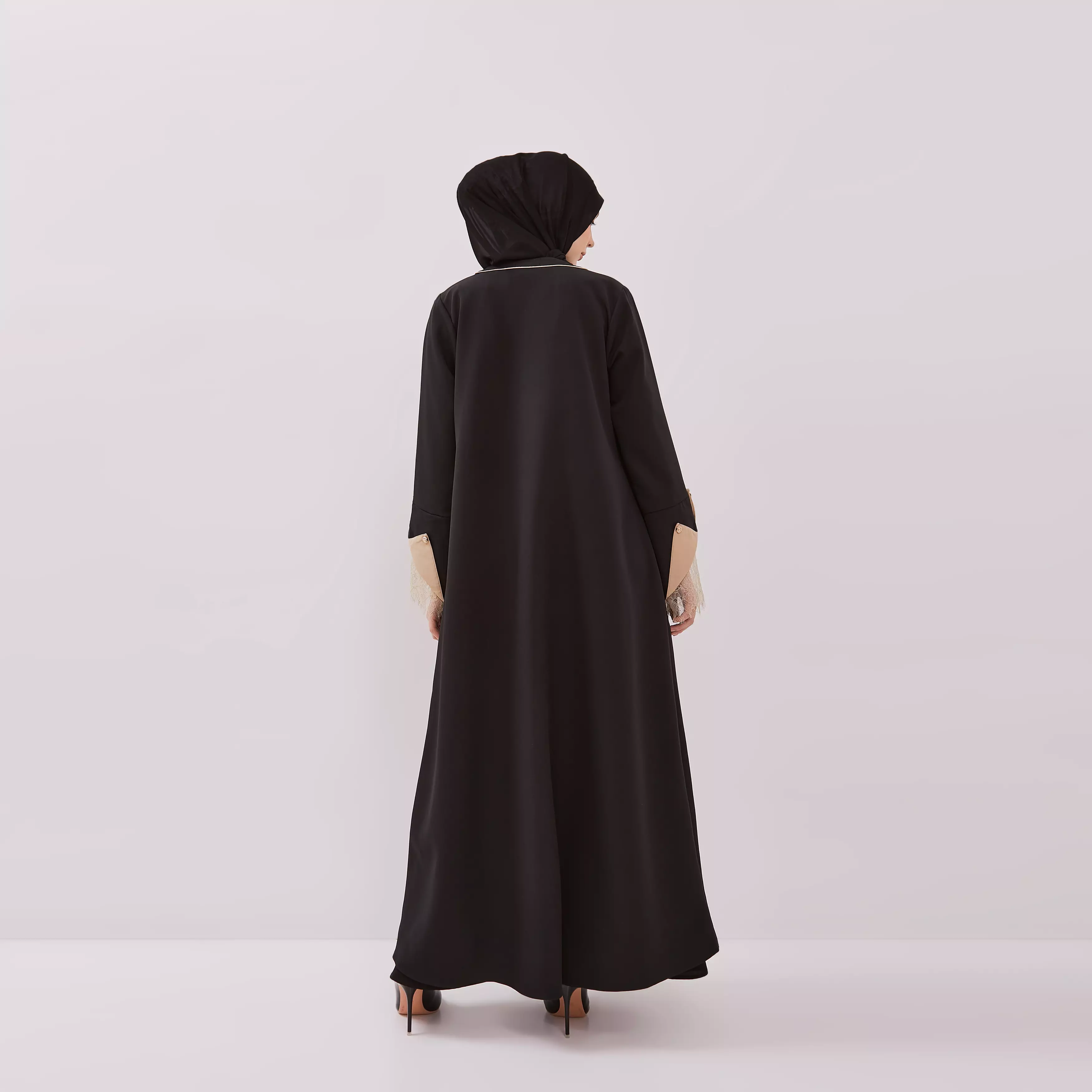 Chanté - Haya Abaya in Black