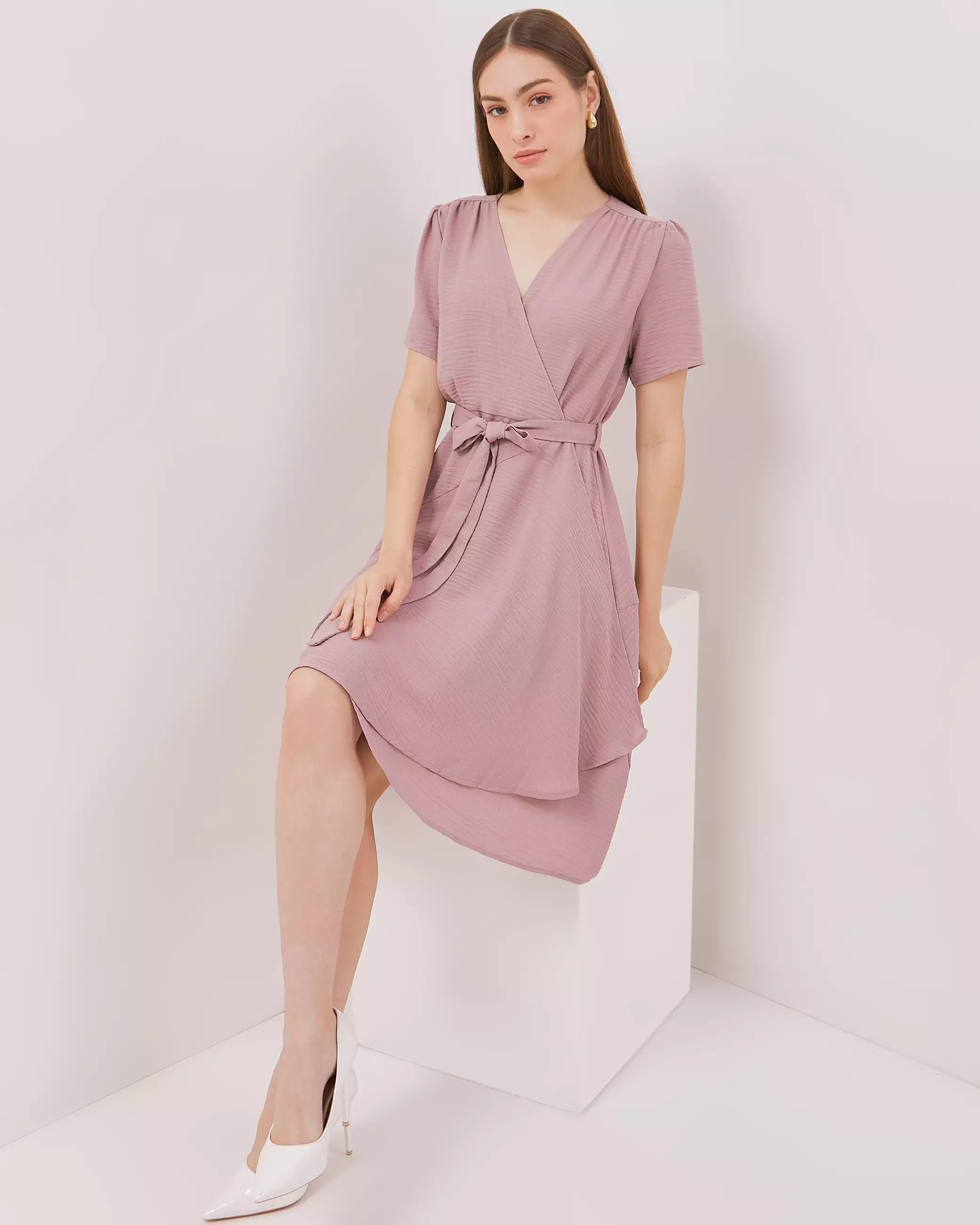 Urban Exchange Gaia Pink Mini Dress - Gaun Pesta Mini Dress V-Neck Lengan Pendek Warna Pink