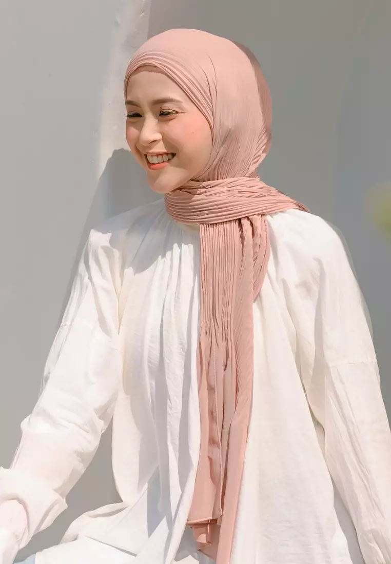 Bawal Pleats Shawl Wheat