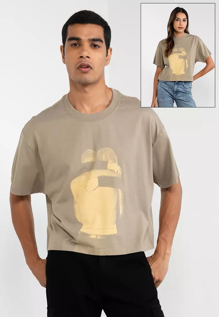 Buy Calvin Klein Women\'s T-shirts @ ZALORA SG | T-Shirts