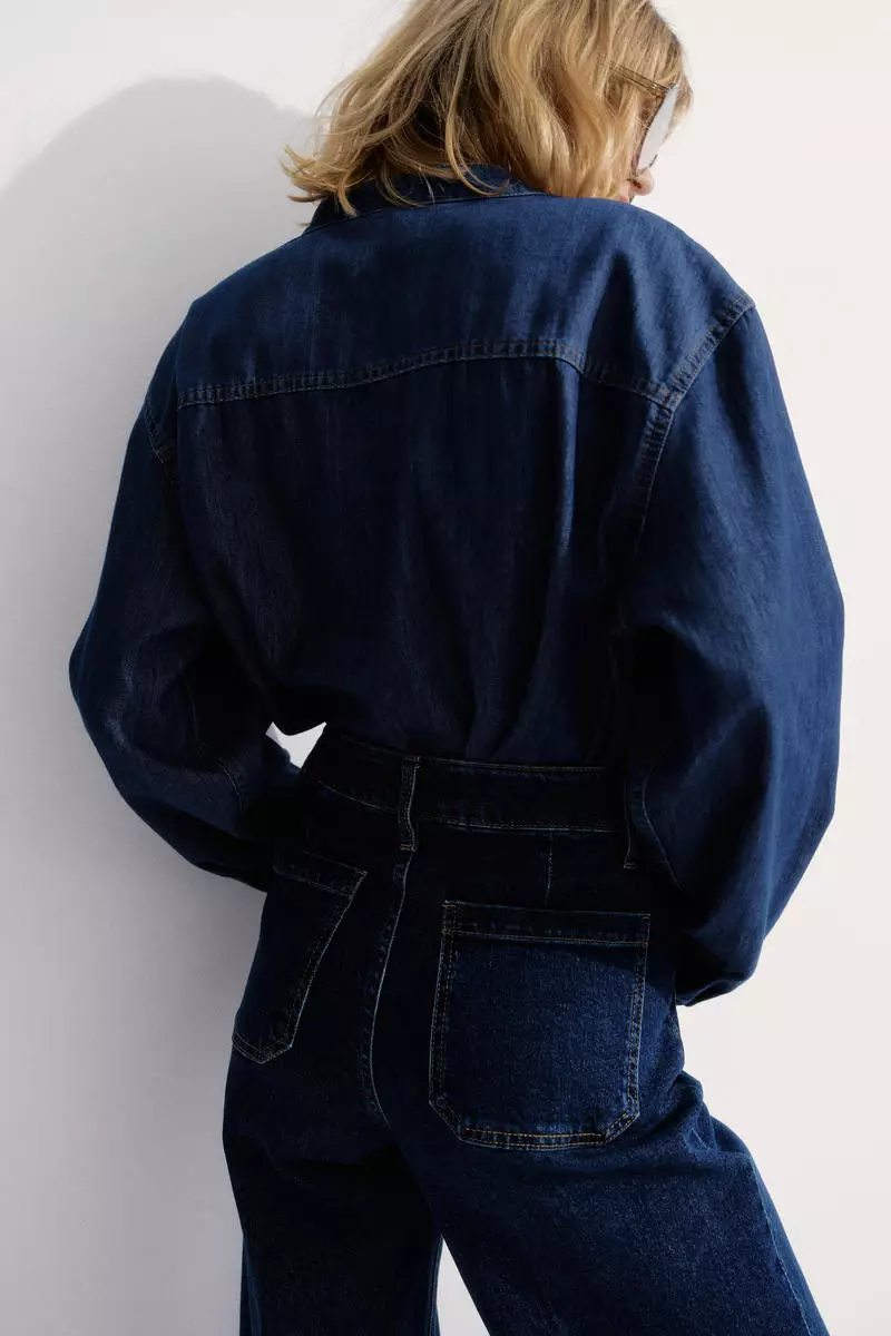 Loose-fit denim shirt