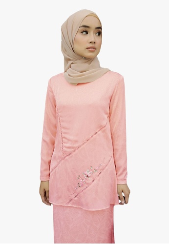 Buy Kurung Organza With Beads from Zoe Arissa in Pink at Zalora