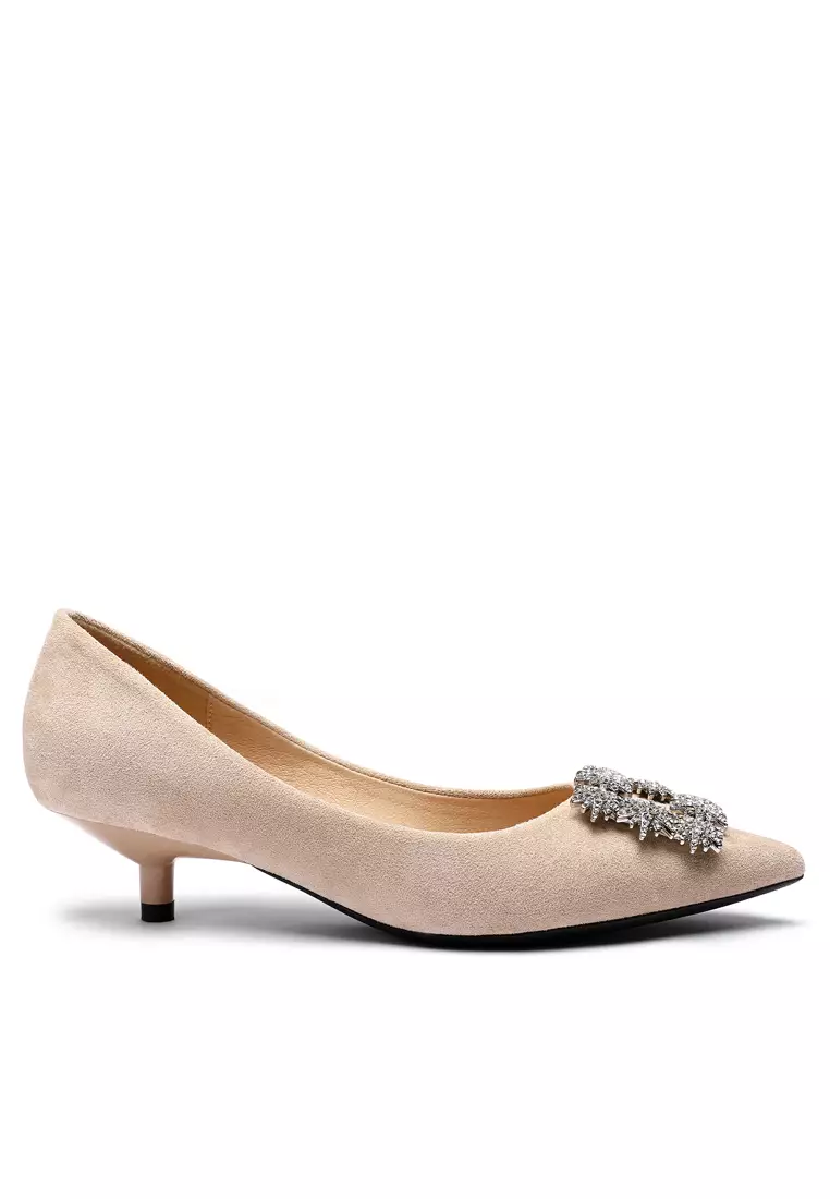 Discount on Twenty Eight Shoes  shoes - SKU: Drill Buckle Pumps 296-51