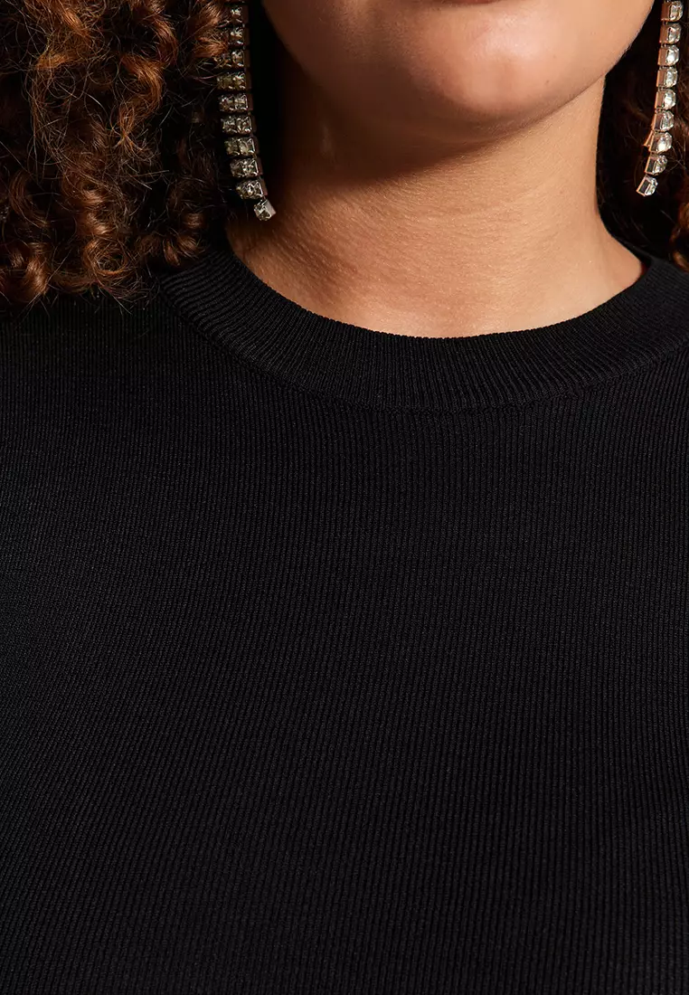 Plus Size Shoulder Detail Knit Top