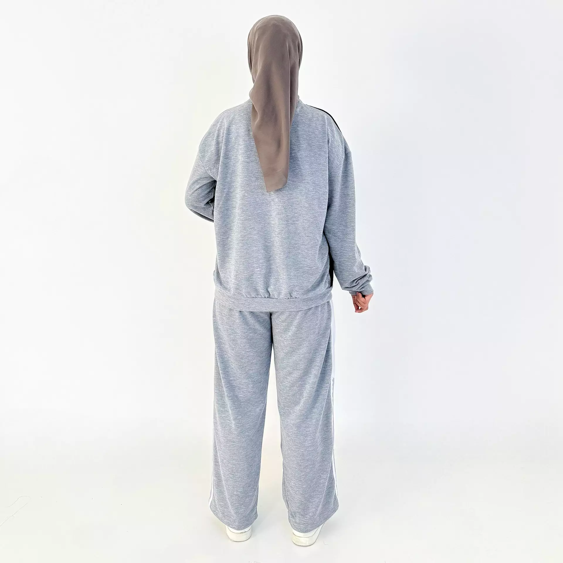 Gita Training Set Pocket | Setelan Olahraga Wanita Size M-XXL ABU MUDA