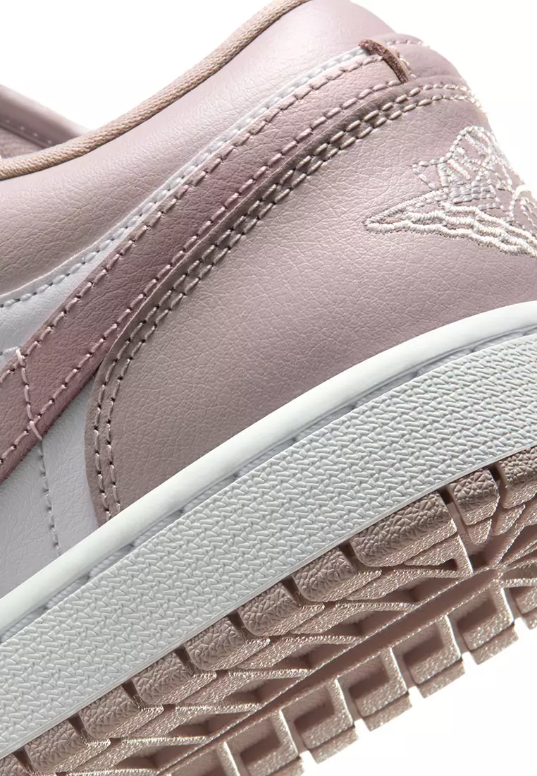 Air Jordan 1 Low Shoes