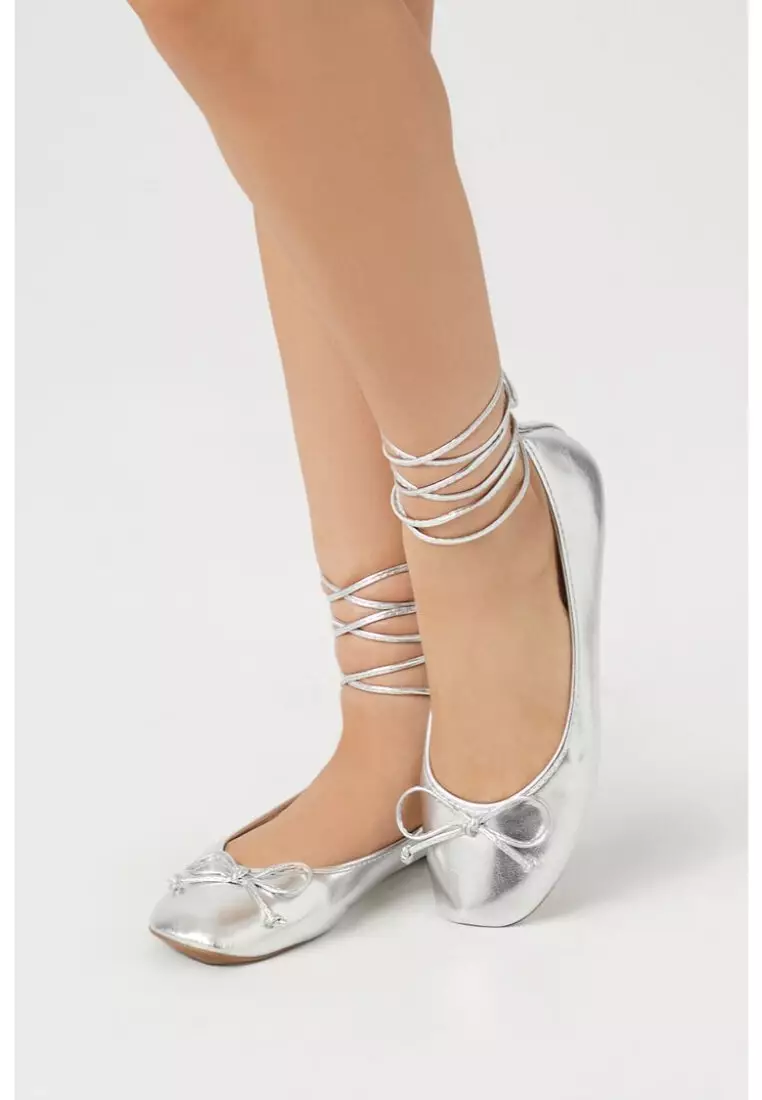 Discount on Forever 21  shoes - SKU: Metallic Wraparound Ballet Flats