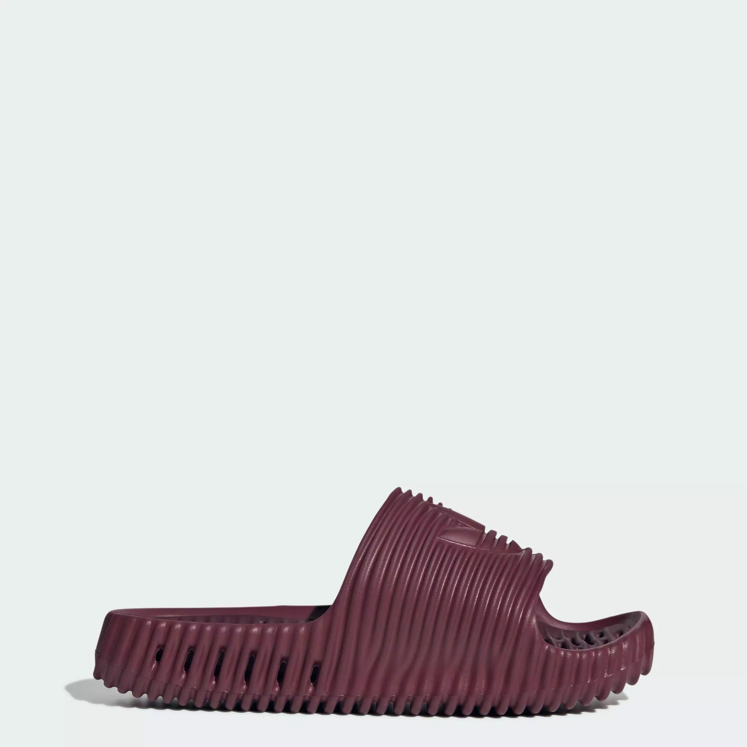 Lifestyle Adilette 25 Slides Unisex Burgundy JR3616