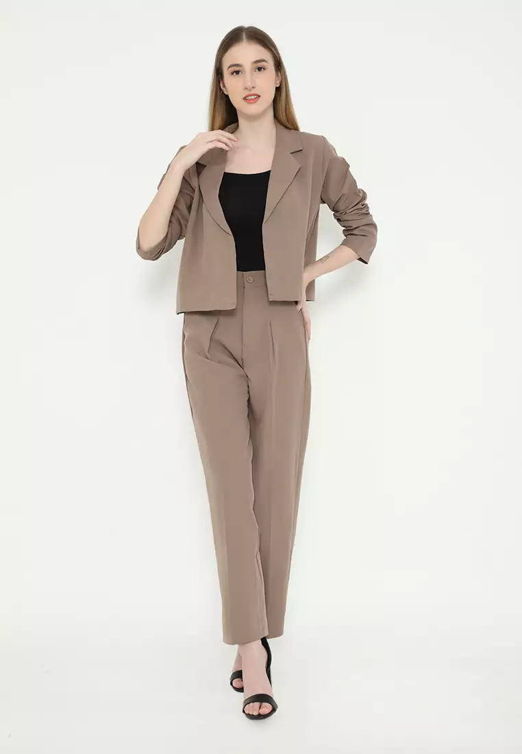 Mannequin Casual Crop Blazer