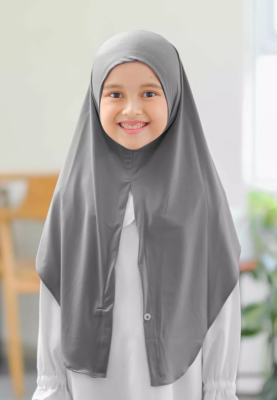 Cotton Bee - Cyra Bergo Kancing | Hijab Instan Anak - Gloomy Grey - L