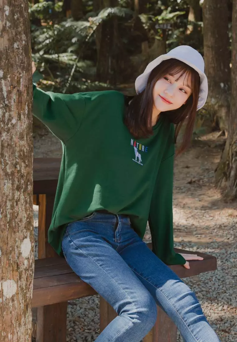 Solid Color Crewneck Embroidered Long-Sleeve Sweatshirt [KL1001]