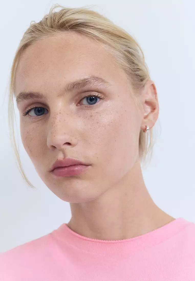 Short-Sleeved Fine-Knit Sweater