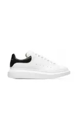 black and white color blocking