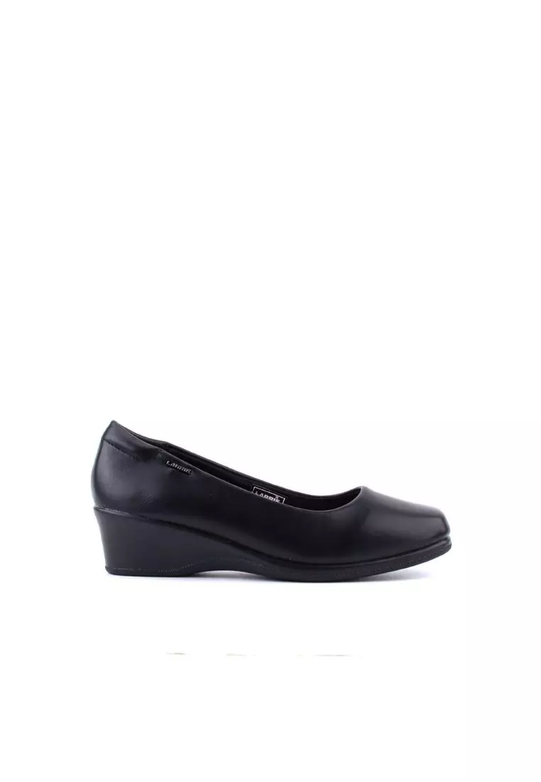 womens black slip on loafers