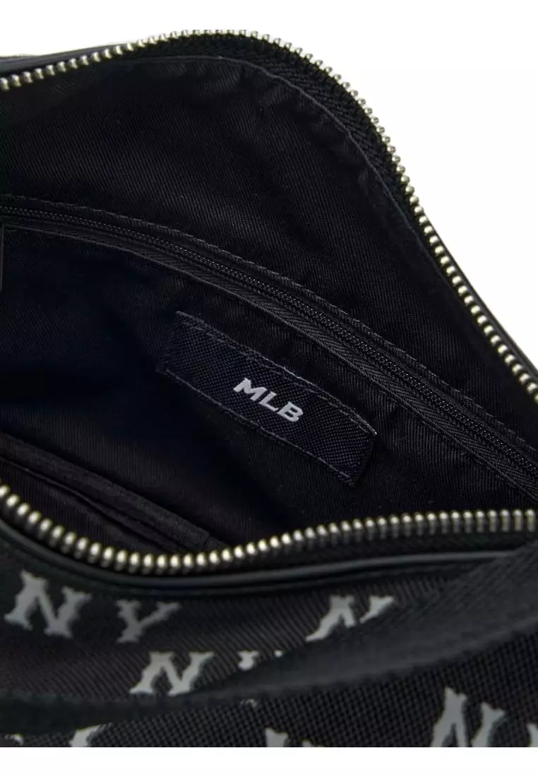 CLASSIC MONOGRAM JACQUARD HOBO BAG NEW YORK YANKEES