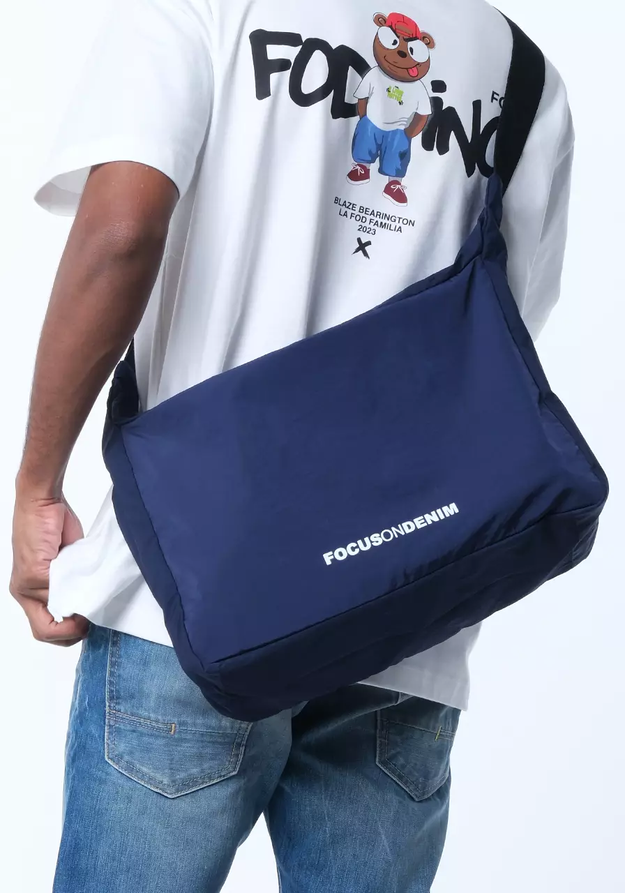 Standard Sling Bag Navy