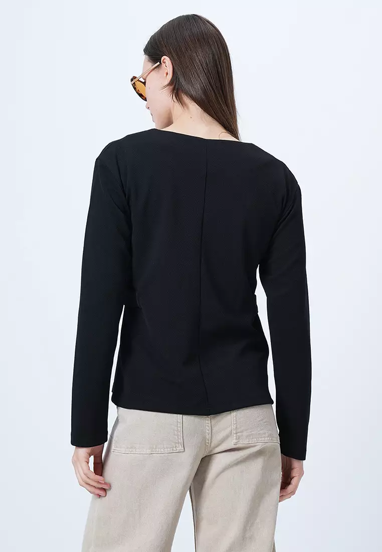 Buttoned Pleated Blouse