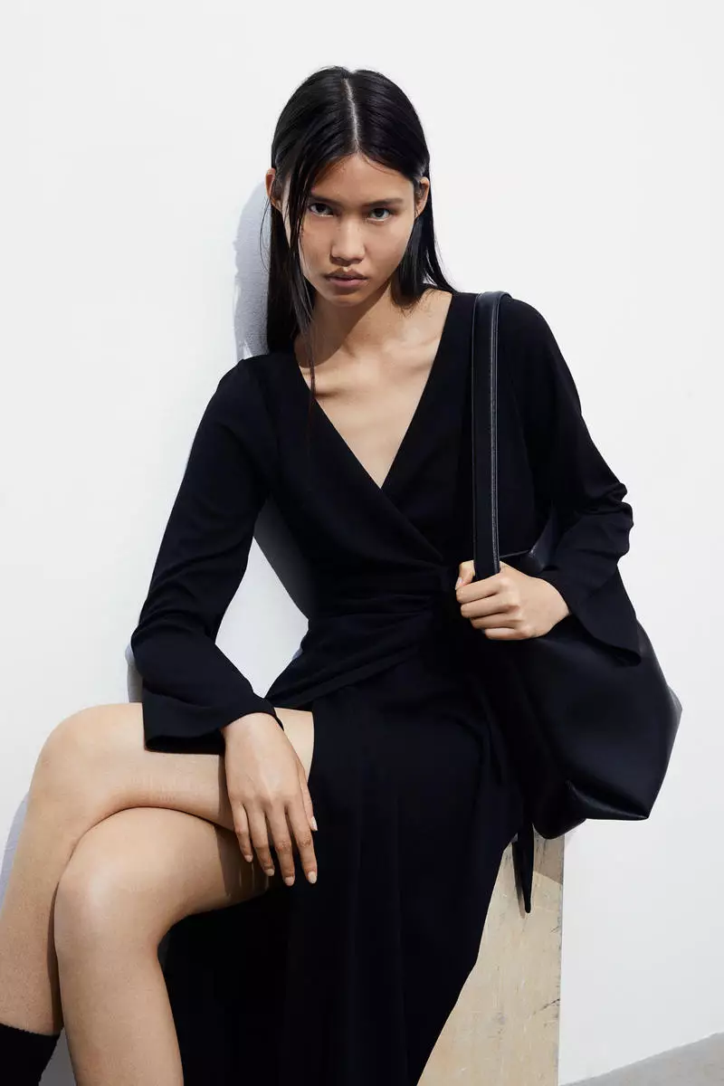 Buy H M Jersey wrap dress 2023 Online ZALORA Singapore