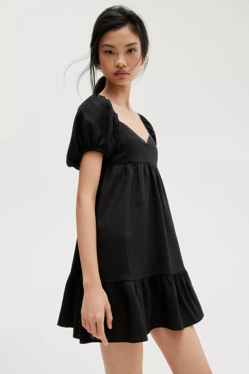 Puff-sleeved dress