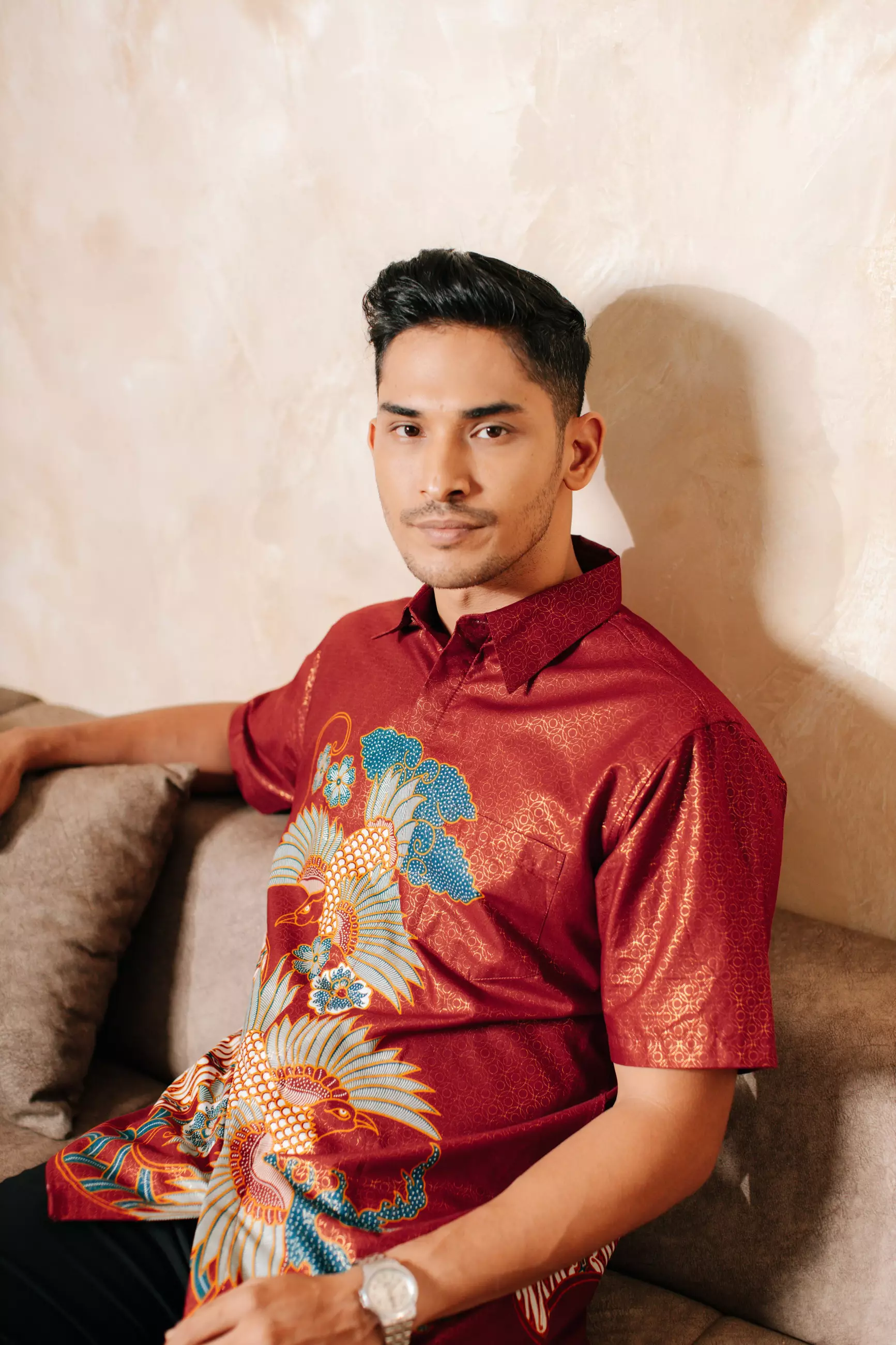 Jinara Red Kemeja Batik Slim Fit Tricot Pria Katun Foil