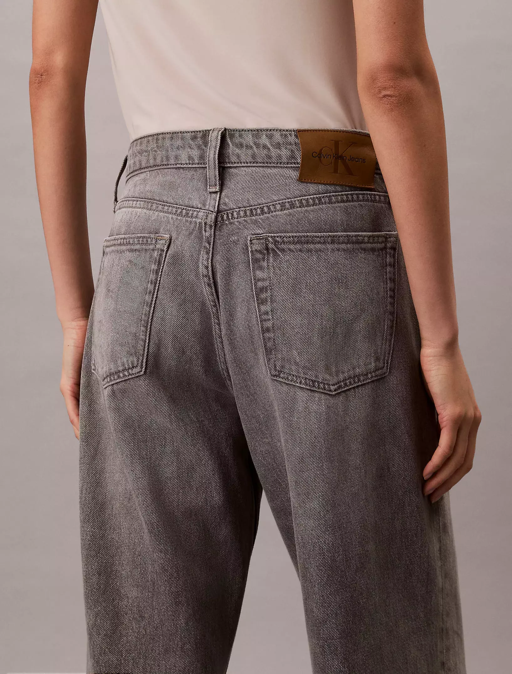 Calvin Klein - Low Rise Baggy Jeans