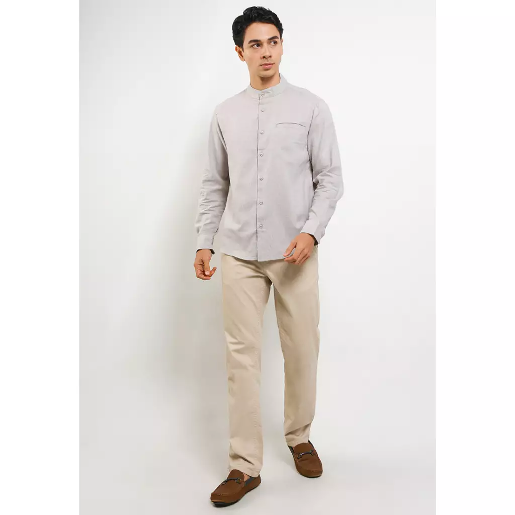 TRIPLE Kemeja Panjang Slim Fit (LS MC 420 01)