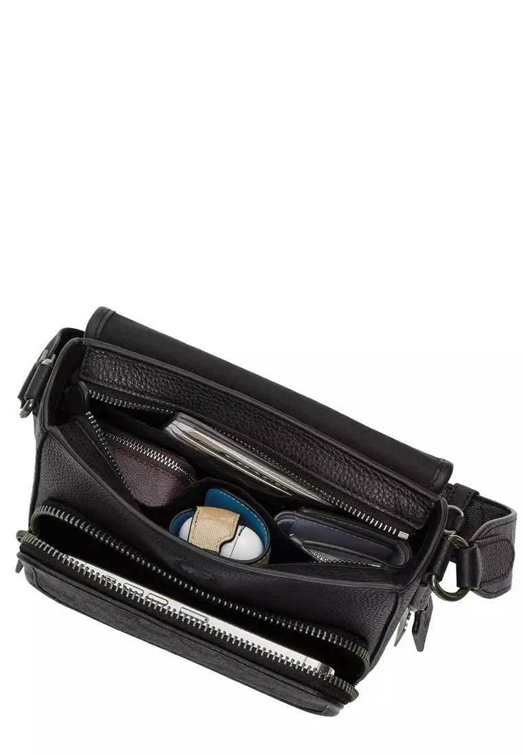 Sullivan Flap Crossbody Bag in Black CY800