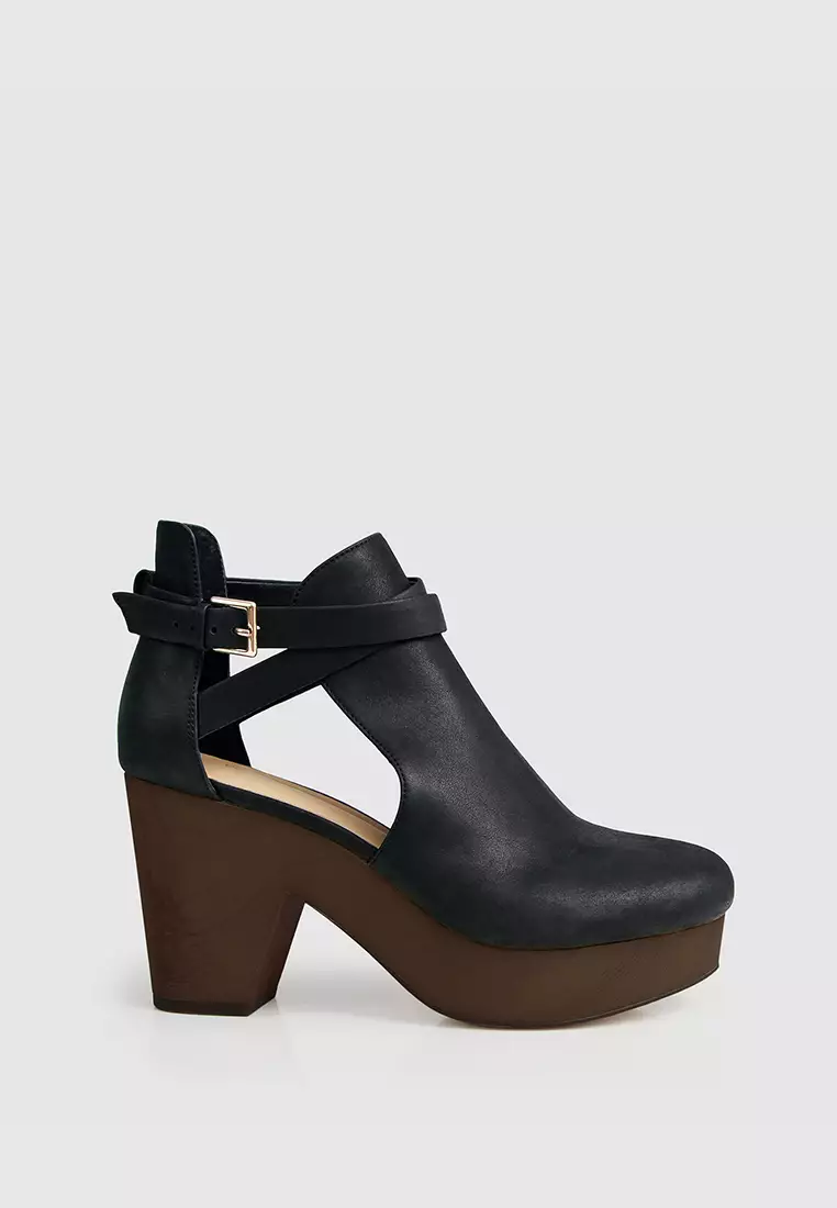 Discount on Belle & Bloom  shoes - SKU: Fearless Clog Ankle Boot