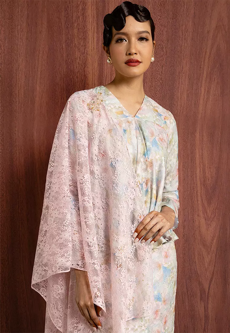 ARINA KEBAYA SET WITH SHAWL