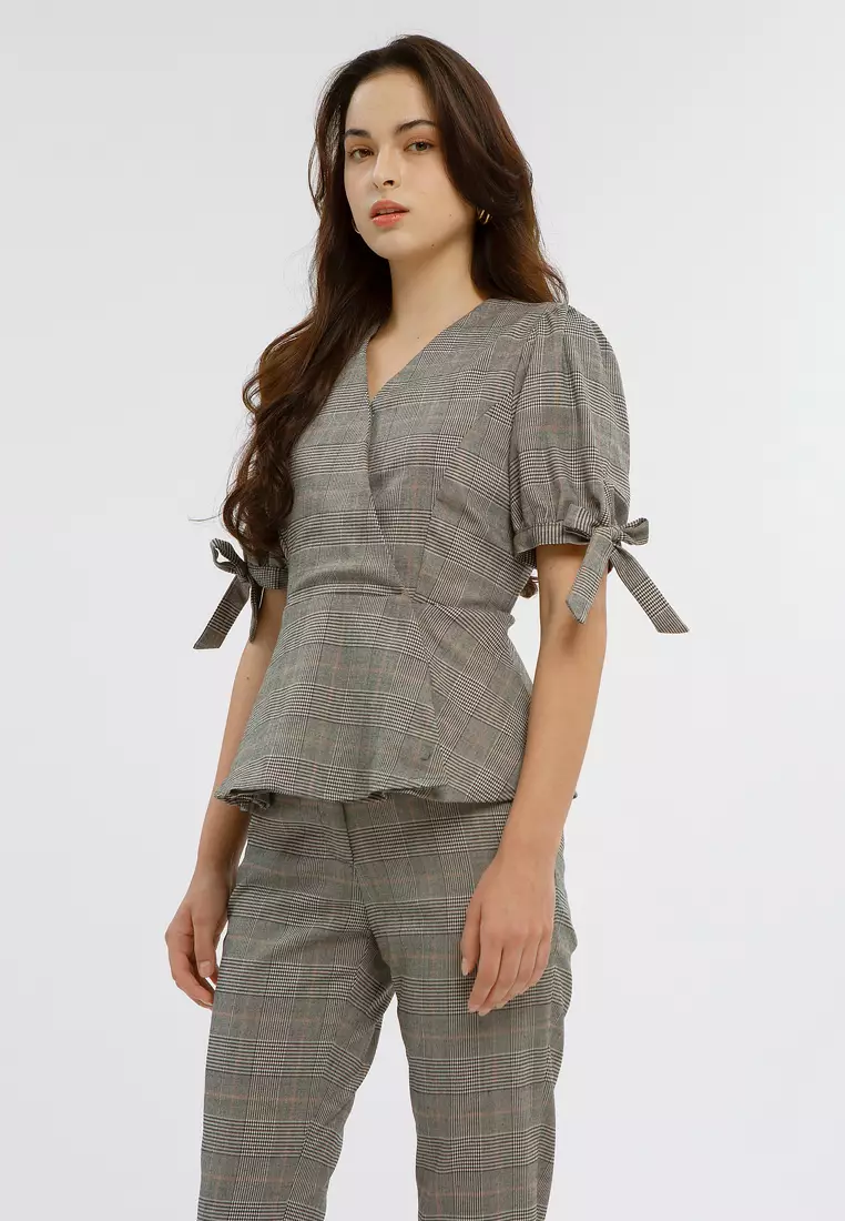 Minimal Shello Blouse Black Blush