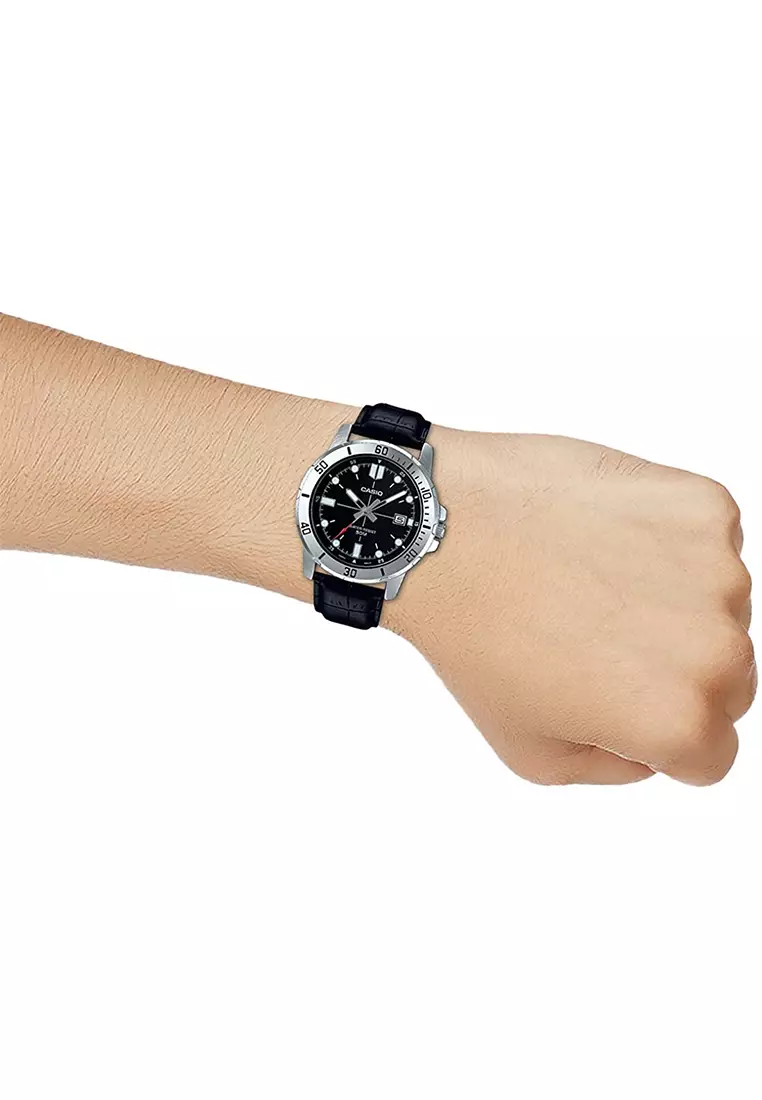 Casio - Jam Tangan Pria - Silver - Black Leather Strap - MTP-VD01L-1EV