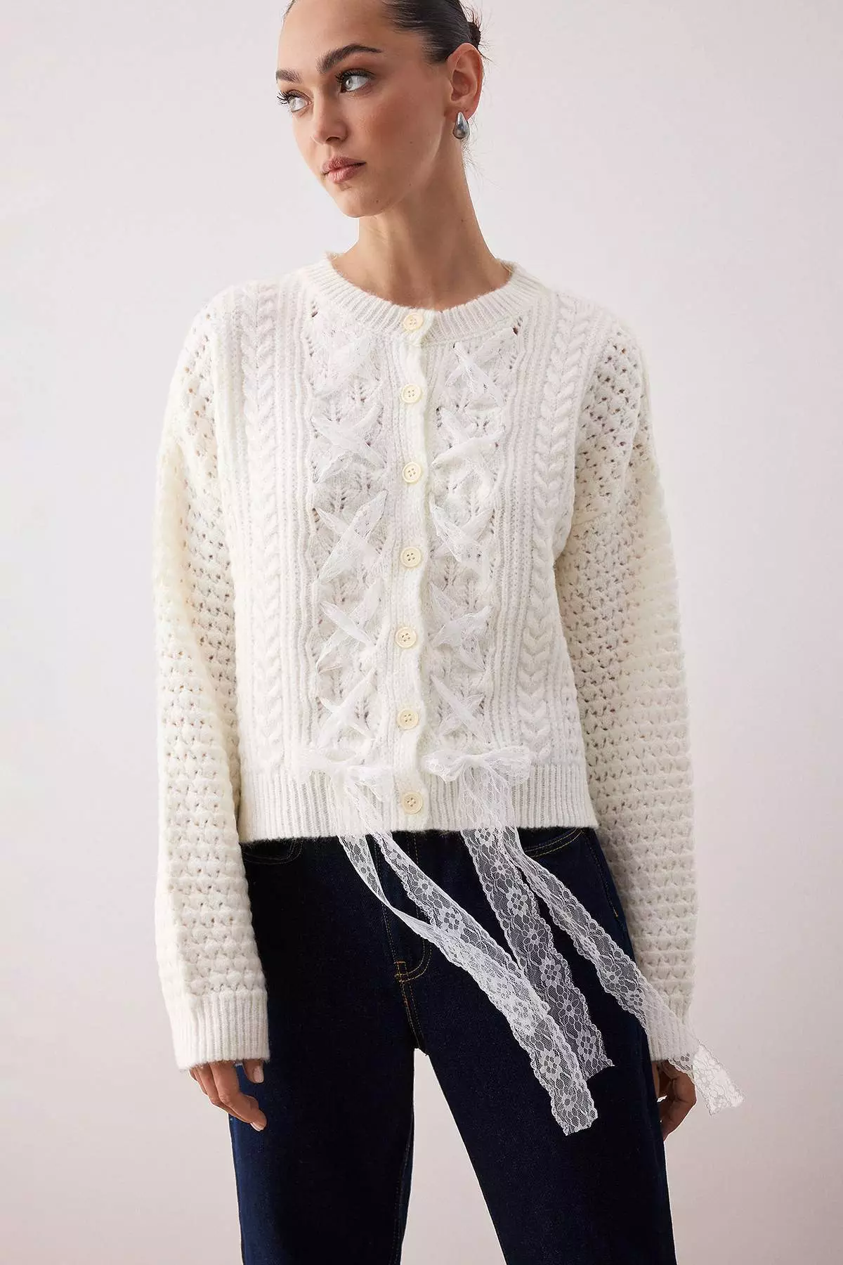 Ecru Crop Wide Pattern Hair Knit Lace Garnish Detailed Soft Textured Knitwear Cardigan