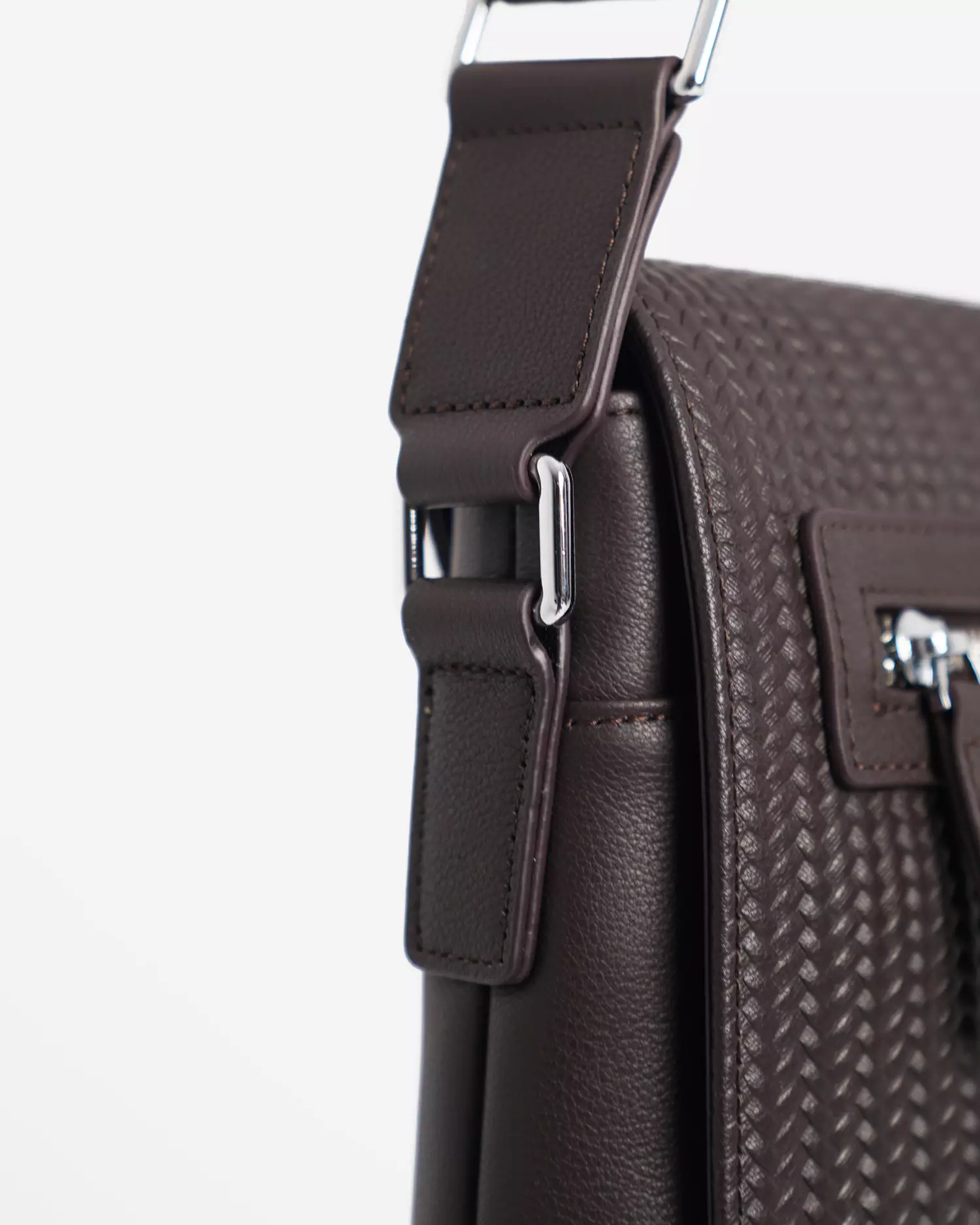 Buccheri George Sling Bag Men Brown