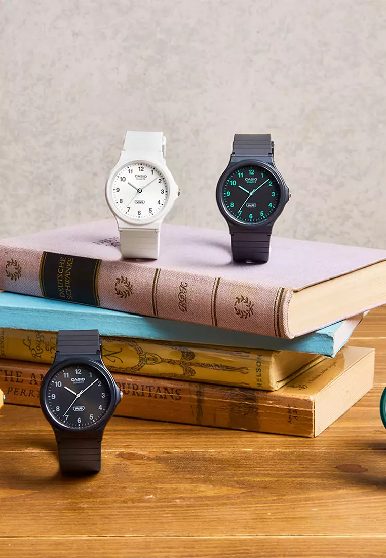 Casio MQ-24B-8B - Jam Tangan Analog Pria - Black Green Resin Band