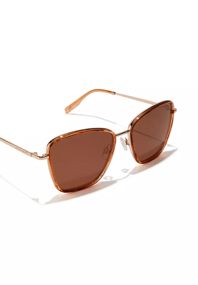 HAWKERS POLARIZED Sand Brown CHILL Sunglasses for Men and Women, Unisex. UV400 Protection. Official Product designed in Spain