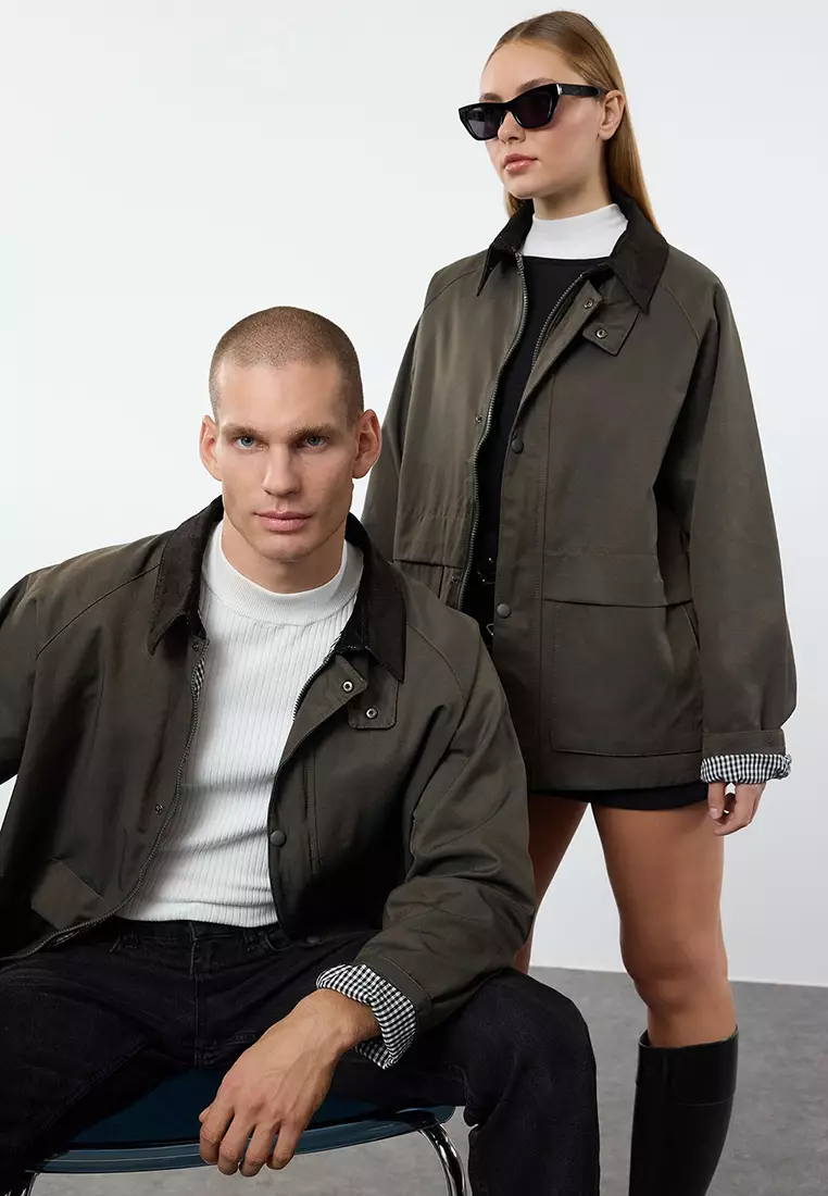 Khaki Regular Fit Velvet Collar Detailed Seasonal Unisex Coat TMNAW25MO00017