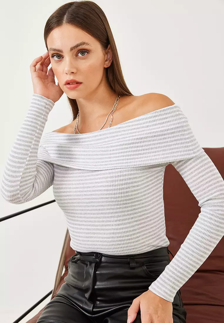 Women's Madonna Collar Striped Ribbed Long Sleeve Blouse 60251889