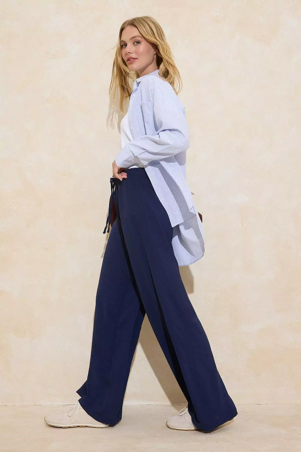 Navy Blue Wide Leg Wide Leg Woven Trousers Tctss22Pl0240
